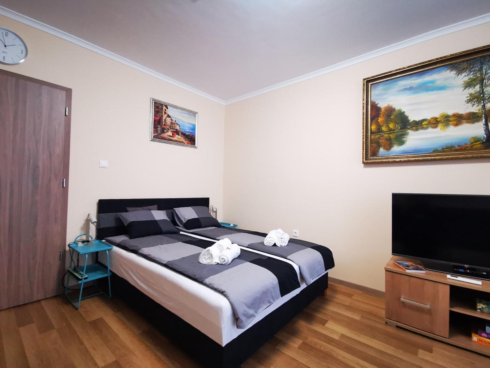 Central Park Apartman Szekszárd 外观 照片